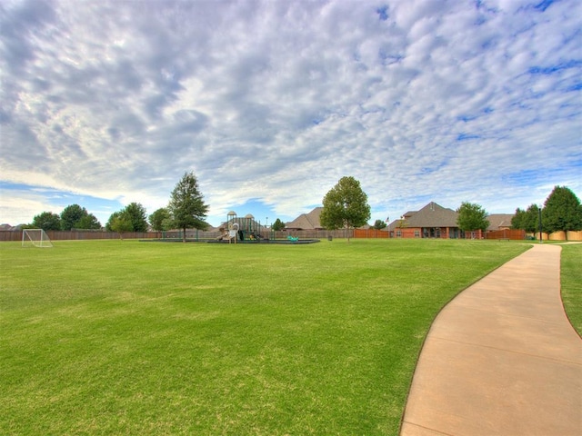 13308 NW 6th St, Yukon, OK 73099 - view of yard with an area for sports