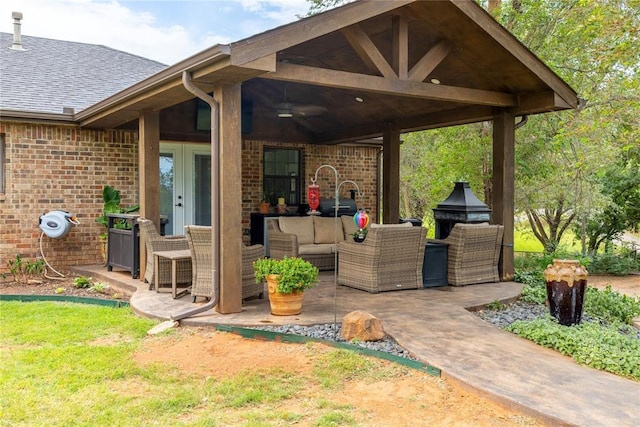 19277 E 1220th Rd, Sayre, OK 73662 - view of patio featuring ceiling fan and outdoor lounge area