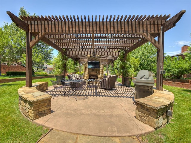 6432 Brandywine Ln, Oklahoma City, OK 73116 - view of patio with a pergola and area for grilling