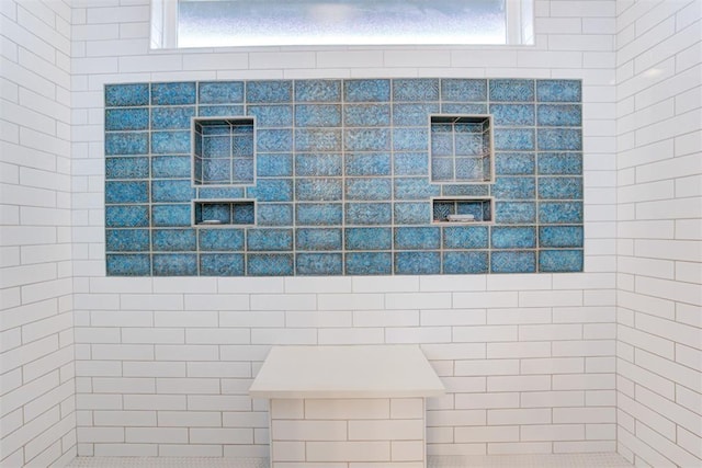 14716 Turkey Hills Rd, Newalla, OK 74857 - bathroom with a tile shower