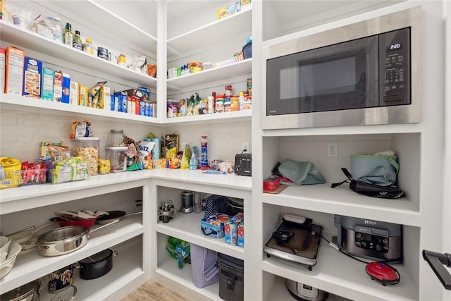10413 SW 51st St, Mustang, OK 73064 - view of pantry