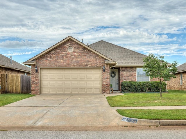 10712 SW 33rd Ter, Yukon, OK 73099 - photo 1