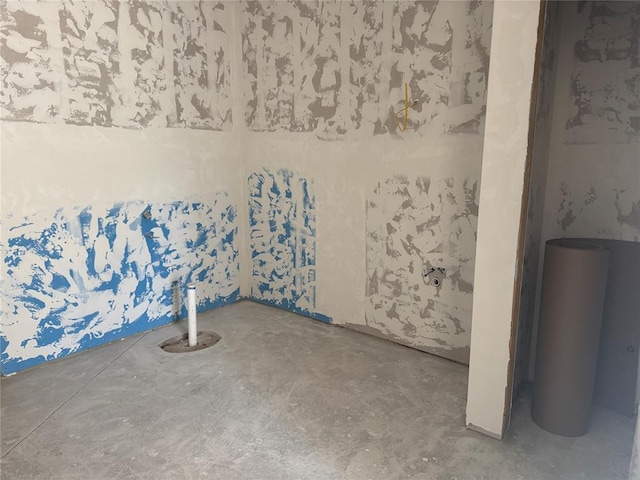 5901 Calcutta Ln, Edmond, OK 73025 - bathroom with concrete floors