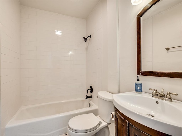 500 Dakota St, Norman, OK 73069 - bathroom with vanity and shower / bathtub combination