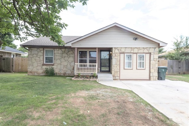 204 E Coe Dr, Midwest City, OK 73110 - photo 1