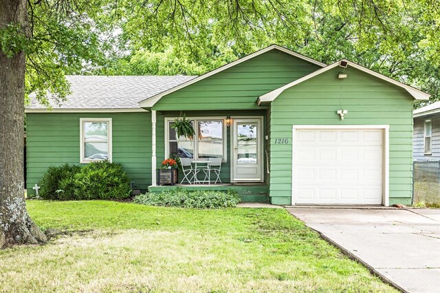 1216 N Mckinley Ave, Shawnee, OK 74801 - photo 1