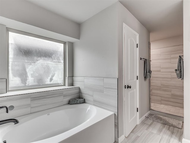 11604 SW 9th St, Yukon, OK 73099 - bathroom with a garden tub