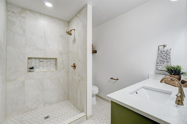 800 SW 26th St, Oklahoma City, OK 73109 - bathroom with vanity and tiled shower