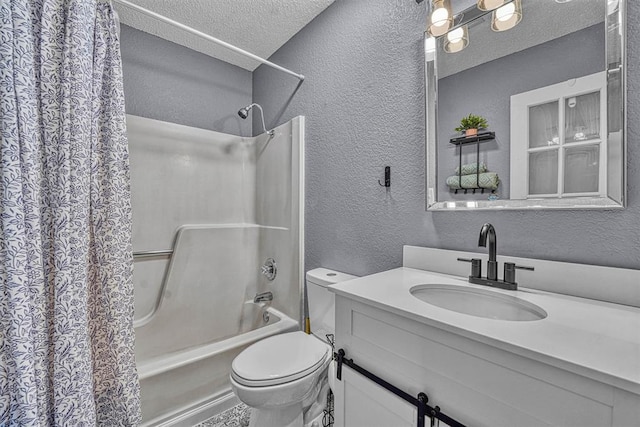 224 N Quail Run, Altus, OK 73521 - bathroom featuring a textured wall, shower / bath combo, vanity, and a textured ceiling
