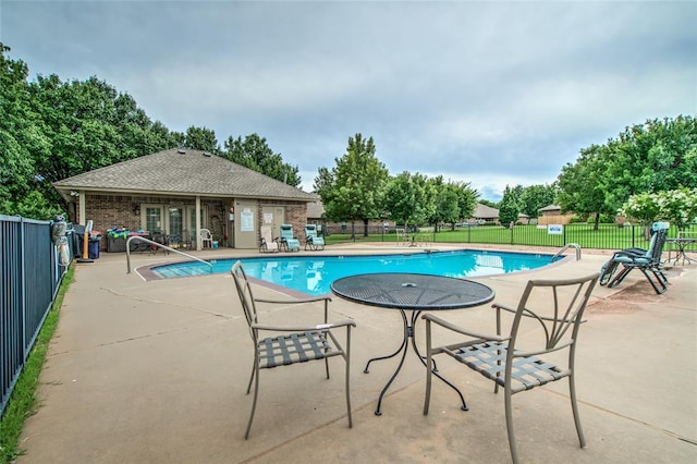 1900 NW 159th Pl, Edmond, OK 73013 - community pool featuring a patio