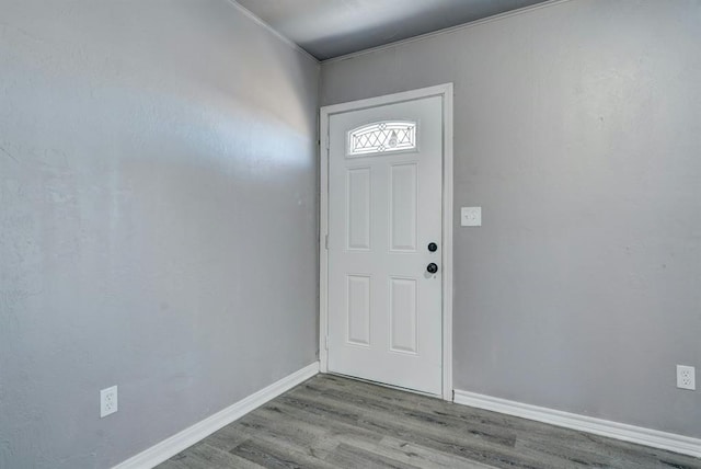 2132 N Rhode Island Ave, Oklahoma City, OK 73111 - entrance foyer featuring wood finished floors and baseboards