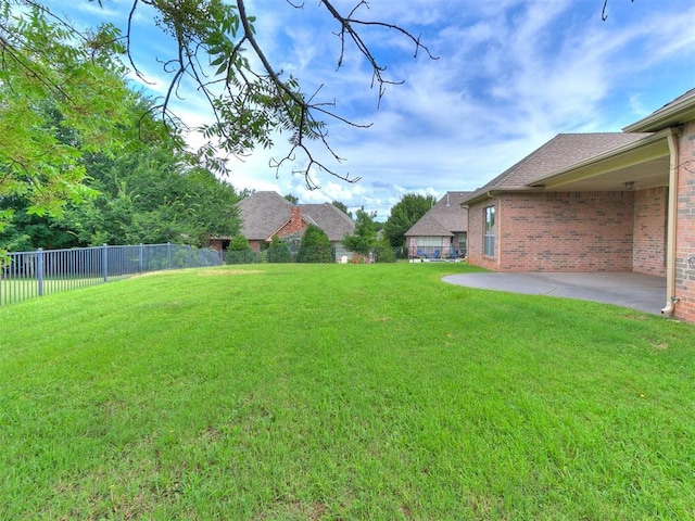 112 Lakeview Ct, Edmond, OK 73003 - fenced backyard featuring a patio area