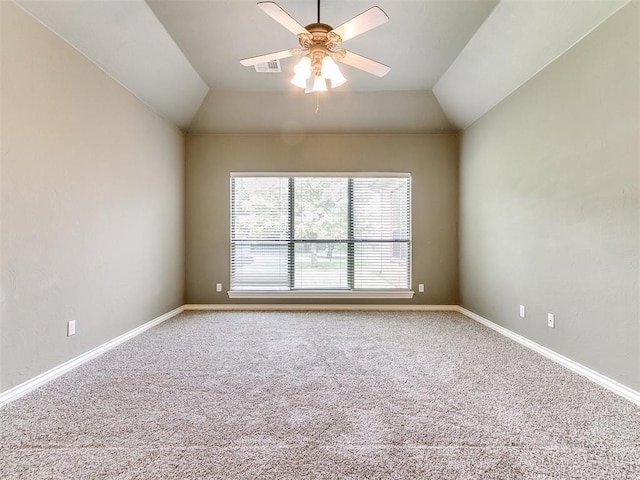 112 Lakeview Ct, Edmond, OK 73003 - unfurnished room featuring a ceiling fan, carpet, and lofted ceiling