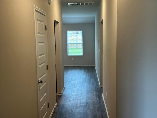9505 Saddle Dr, Yukon, OK 73099 - corridor featuring baseboards