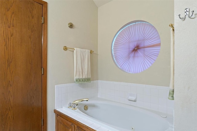 1748 Logans Run, Chandler, OK 74834 - full bathroom featuring a tub with jets