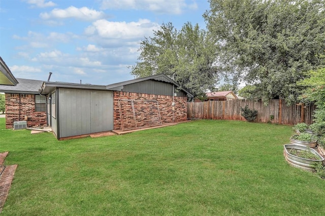 1712 N 4th St, Sayre, OK 73662 - view of yard