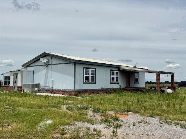 17871 E 1200th Rd, Erick, OK 73645 - view of front of home featuring a metal roof