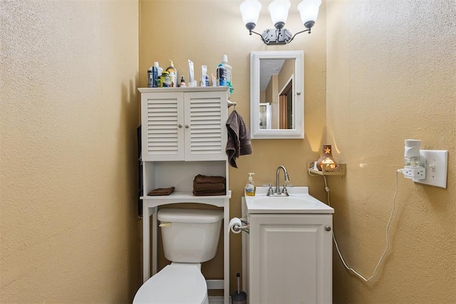 349760 E 970th Rd, Sparks, OK 74869 - half bath with vanity and a chandelier