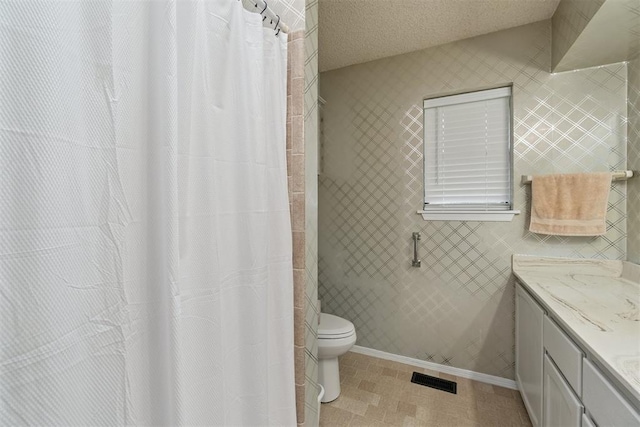 12073 N3540 Rd, Seminole, OK 74868 - full bathroom featuring vanity, tile walls, and curtained shower