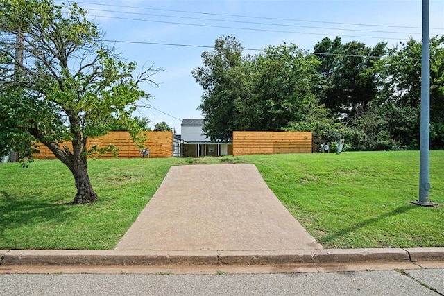 312 Jon St, Guthrie, OK 73044 - view of yard