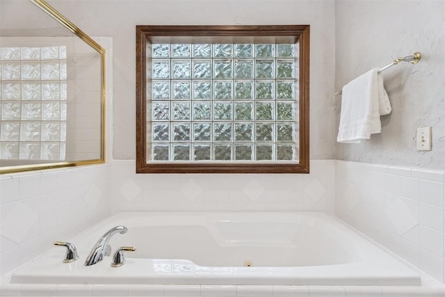 2717 Asheforde Oaks Blvd, Edmond, OK 73034 - full bathroom featuring plenty of natural light and a garden tub