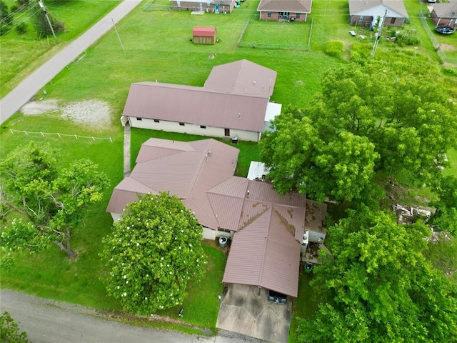 915 E Boston St, Okemah, OK 74859 - photo 33