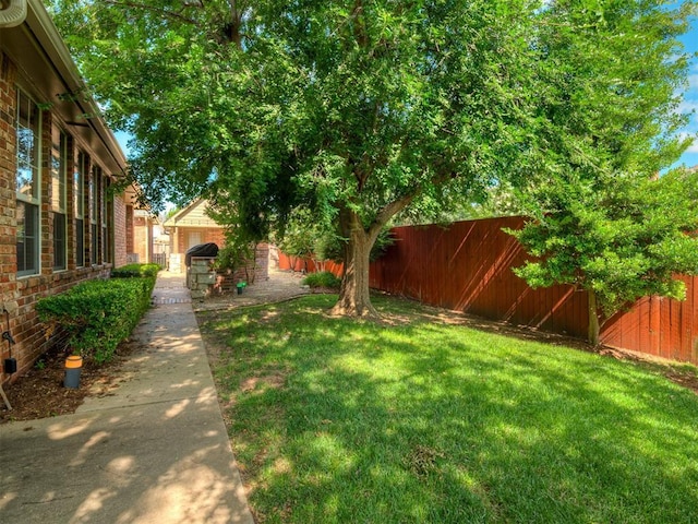 325 NW 146th St, Edmond, OK 73013 - view of yard