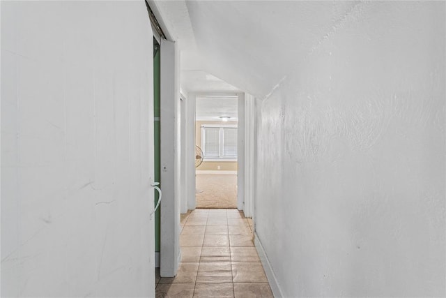 625 N Broadway St, Hydro, OK 73048 - hallway with vaulted ceiling