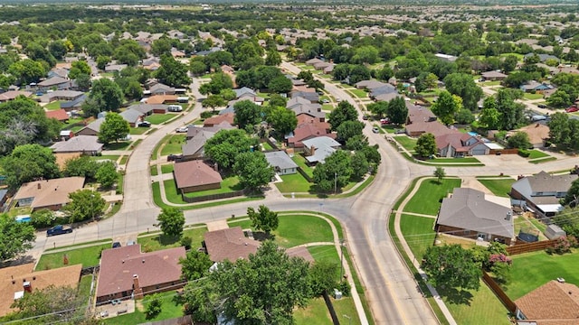 104 N Ramblin Oaks Dr, Moore, OK 73160 - view of property location featuring nearby suburban area