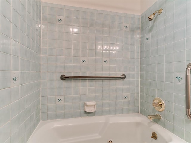 1221 Val Genes Rd, Edmond, OK 73003 - full bathroom featuring a tub with jets
