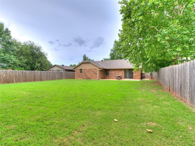 1221 Val Genes Rd, Edmond, OK 73003 - view of fenced backyard