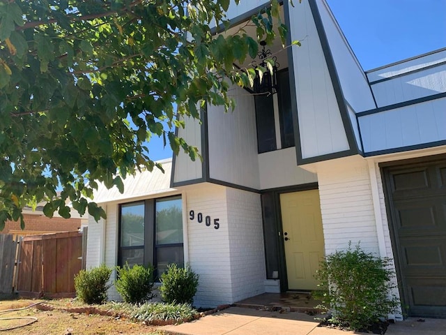 9005 Tilman Dr, Oklahoma City, OK 73132 - photo 1
