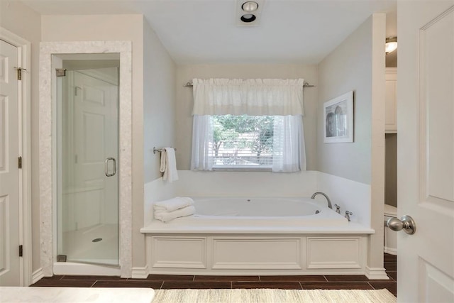 4201 Echohollow Trl, Edmond, OK 73025 - bathroom with a garden tub and a stall shower