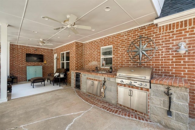 4201 Echohollow Trl, Edmond, OK 73025 - view of patio / terrace with an outdoor kitchen, beverage cooler, and a ceiling fan