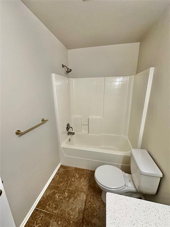 3600 Green Apple Pl, Moore, OK 73160 - full bath with toilet and shower / bath combination