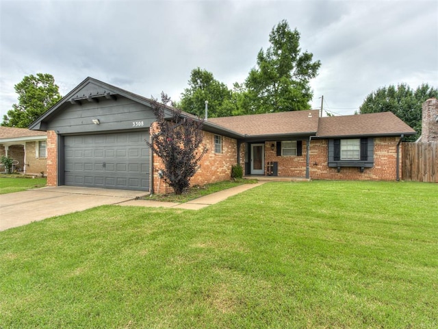 3308 Rolling Ln, Midwest City, OK 73110 - photo 1
