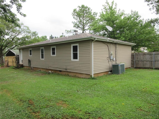 404 S 6th St, Tecumseh, OK 74873 - rear view of property with entry steps