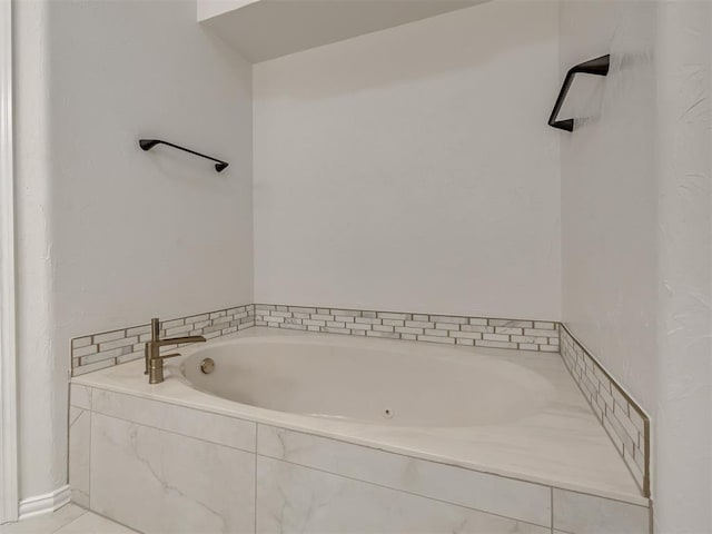1340 NW 168th St, Edmond, OK 73012 - full bathroom featuring a whirlpool tub