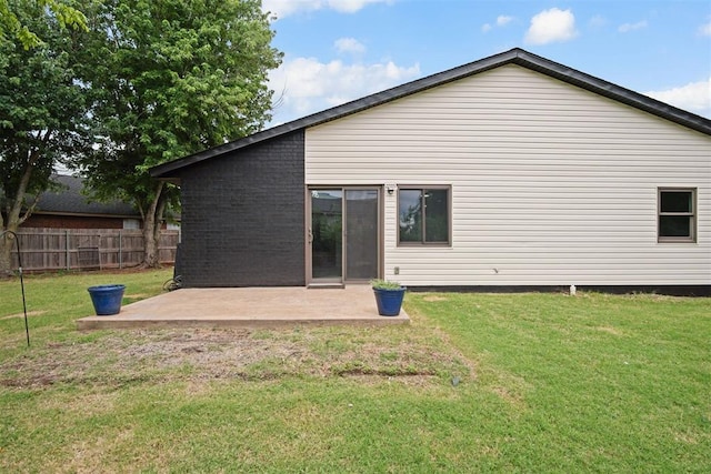 3300 Outpost Cir, Norman, OK 73072 - rear view of house featuring a patio area