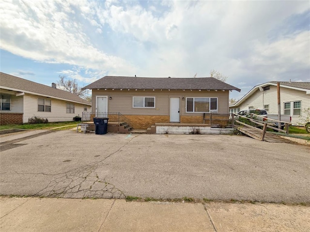 810 N Kickapoo Ave, Shawnee, OK 74801 - photo 2