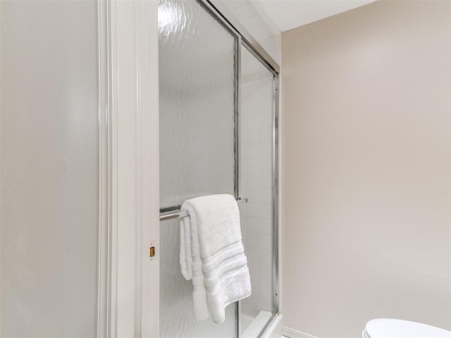 4400 Hemingway Dr Unit 221, Oklahoma City, OK 73118 - bathroom featuring a shower stall