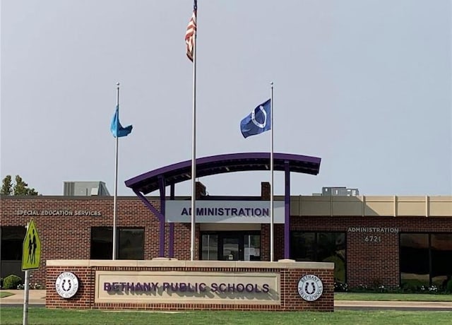 4508 N College Ave, Bethany, OK 73008 - view of building exterior