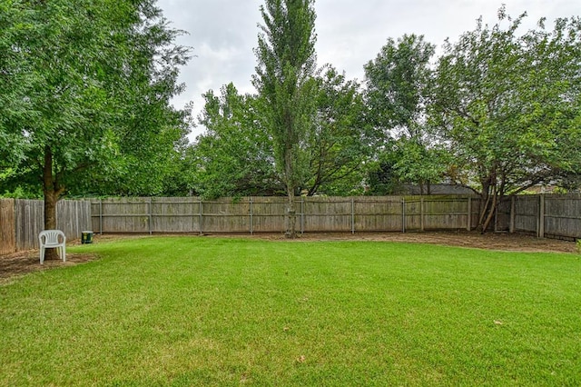 3900 Irvine Dr, Norman, OK 73072 - view of fenced backyard