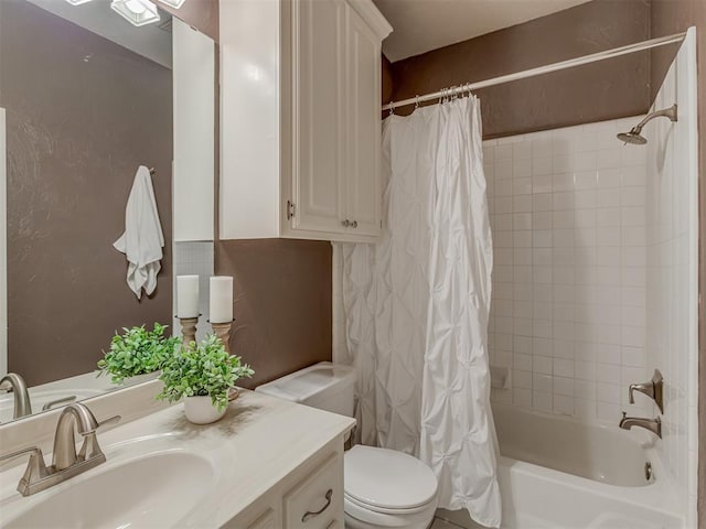 3716 Equestrian Ct, Edmond, OK 73034 - bathroom featuring vanity and shower / tub combo