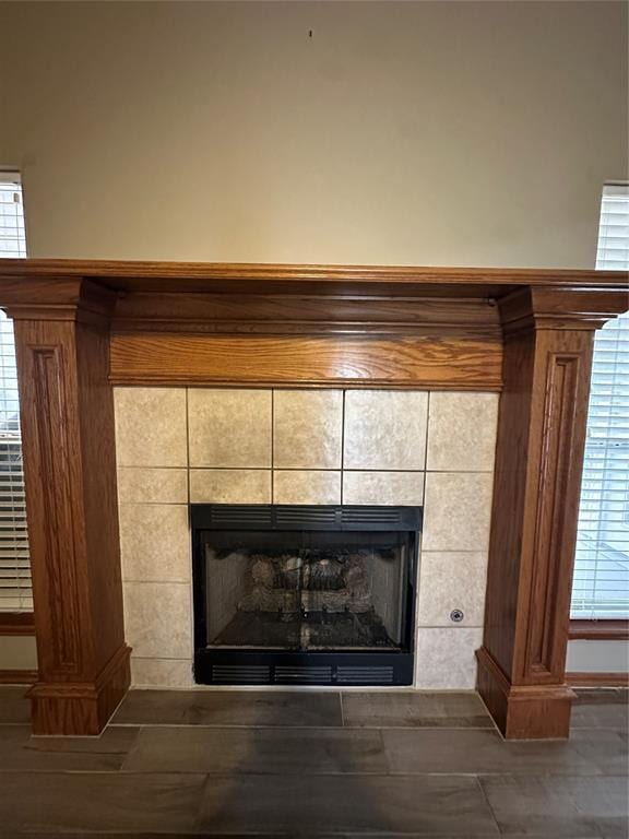712 N Cherokee Way, Mustang, OK 73064 - detailed view of a tiled fireplace