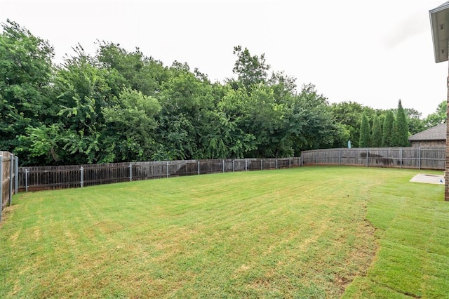 413 Branch Line Rd, Yukon, OK 73099 - view of fenced backyard