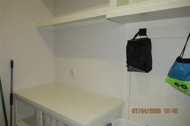 15901 Sarno Ln, Edmond, OK 73013 - view of mudroom