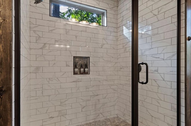 2105 Pine Hills Rd, Broken Bow, OK 74728 - full bathroom with a shower stall