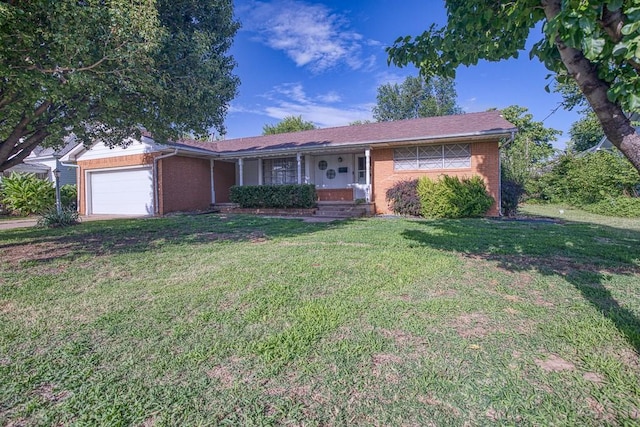 704 N Prouty Ave, Watonga, OK 73772 - photo 2