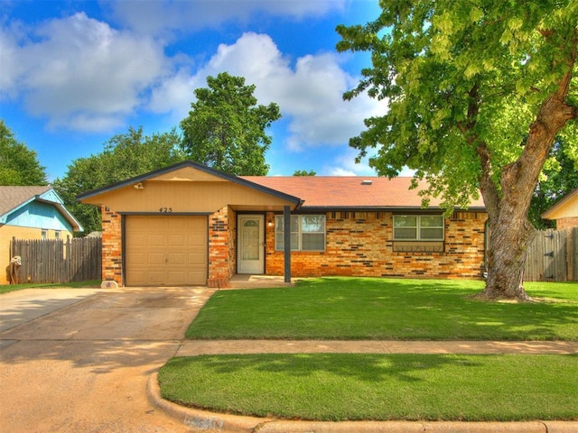 425 W Linden Dr, Mustang, OK 73064 - photo 2